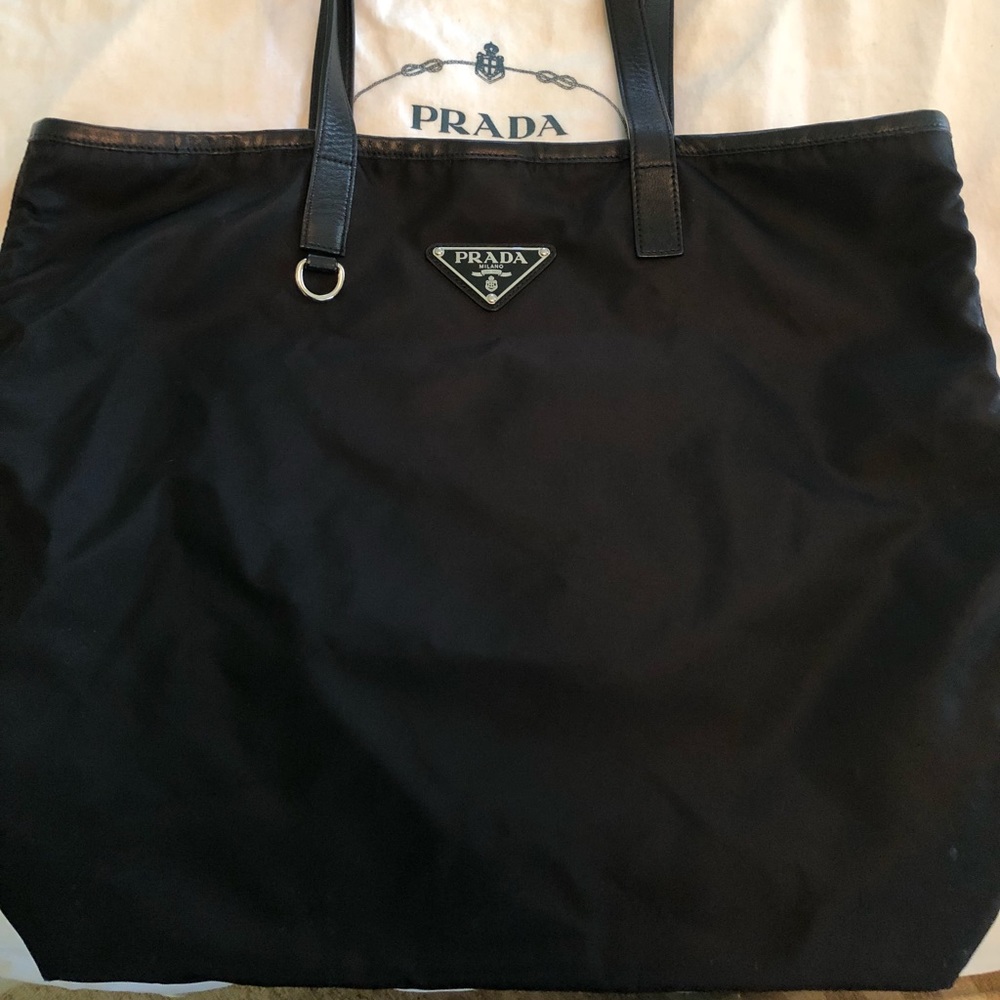 SOLD!!!!!! Prada Bag πππ